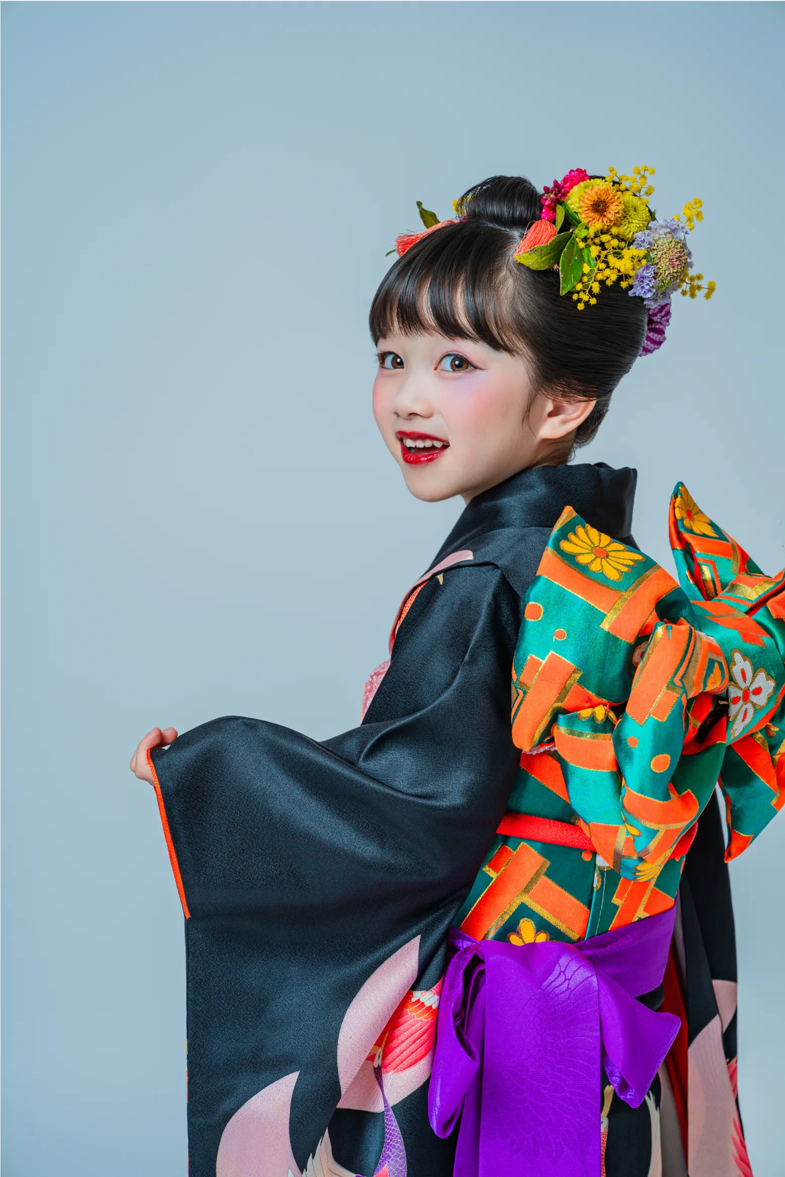 七五三のお着物をまとった子どものイメージ