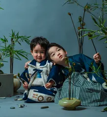 竹のスタイリングで撮る着物姿の七五三の子ども(Chikurin シーン)