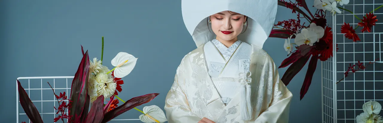 綿帽子に白無垢をまとった和装の花嫁（Japanese Kimono Styling シーン）